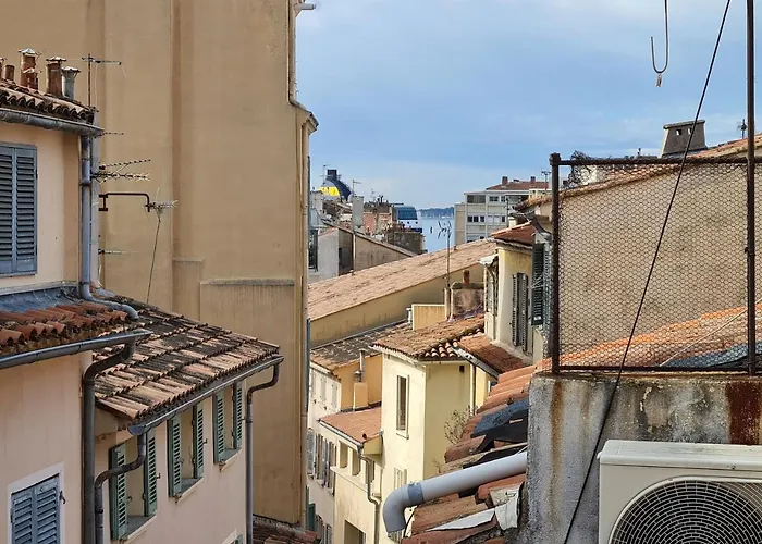 Gregbnb - Centre Ancien - Studio Roof-Top - Climatise - 5Eme Etage